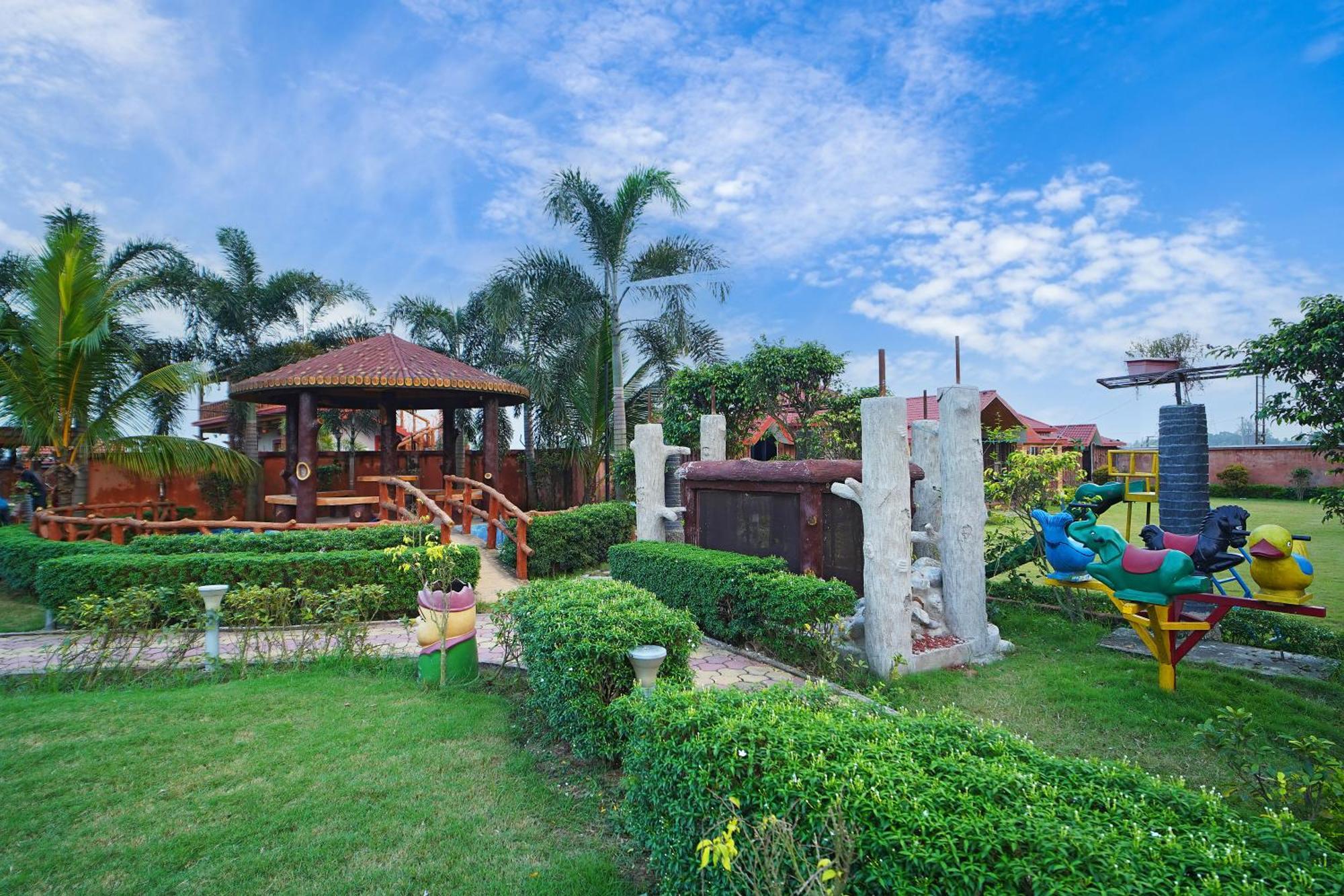 Gharana Resort !! Best Family Resort Near Kolkata With Swimming Pool !! Singur エクステリア 写真